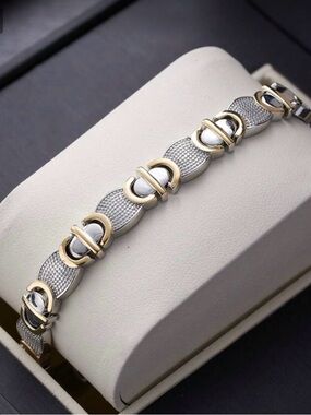 Two-Tone Link Bracelet in Silver and Gold